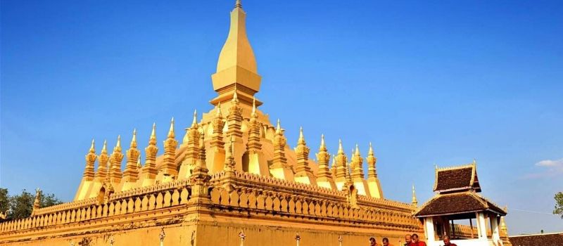 temple pha that luang au laos
