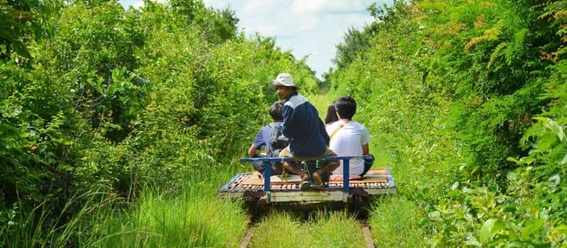 Train de bambou, expérience originale pour un voyage au Cambodge