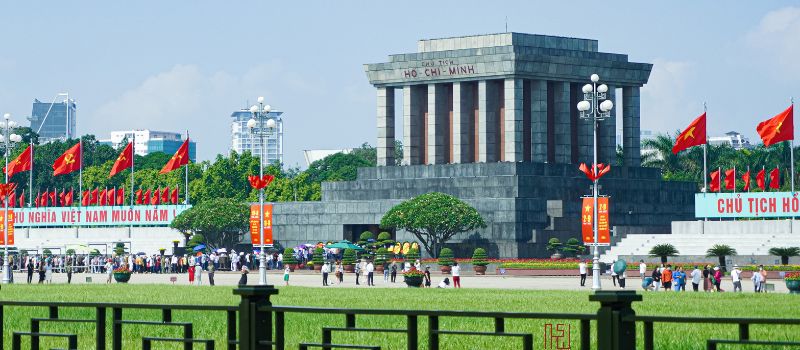 voyage-en-famille-au-vietnam-mausolee-de-ho-chi-minh