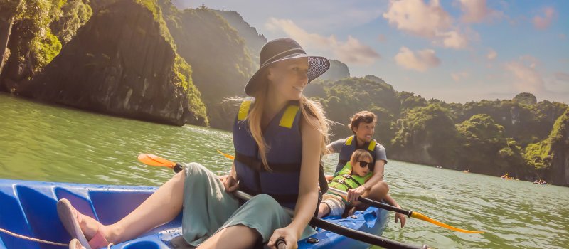 Voyage en famille dans la Baie d'Ha Long Vietnam en 2025