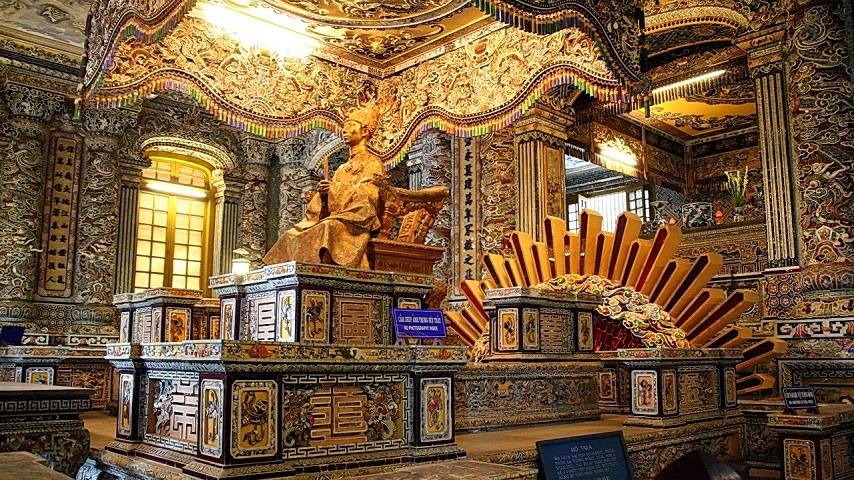 Le Mausolée de Khai Dinh