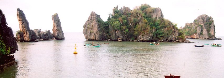 Les Rochers de père et de fils ou Hon Phu Tu