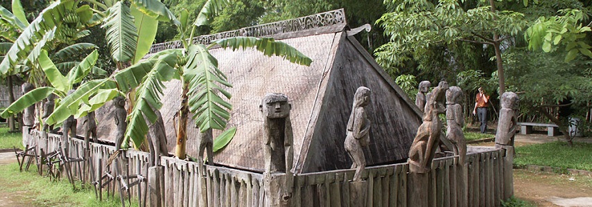 Maison tombale