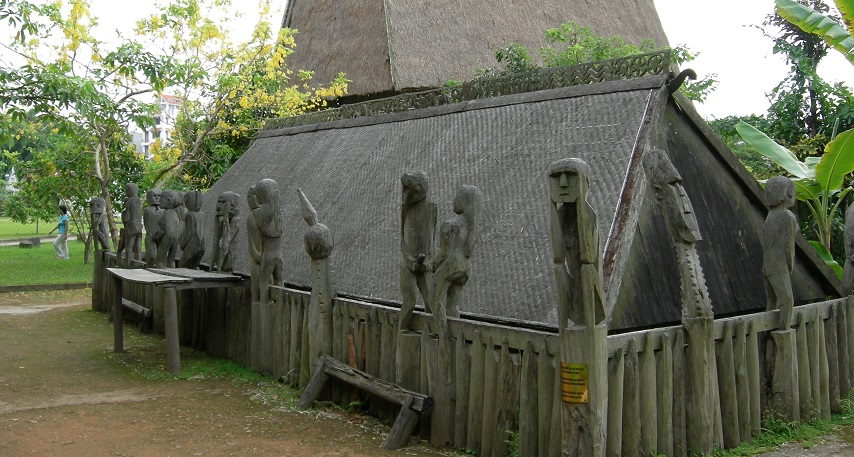 Maison tombale