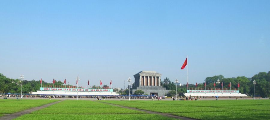 Mausolée de Ho Chi Minh et Place de Ba Dinh Hanoi