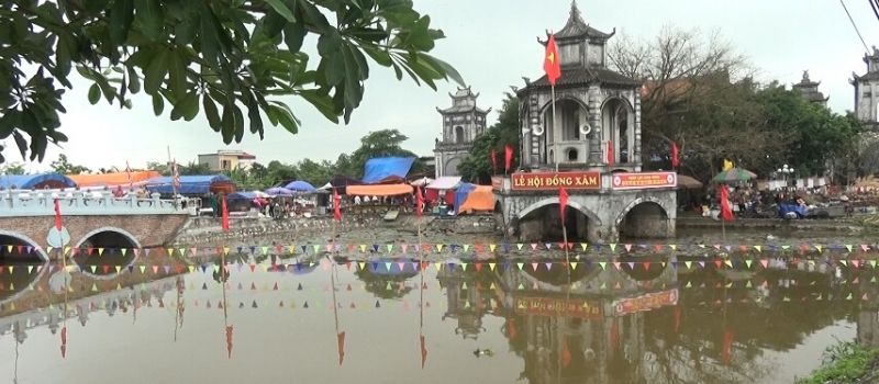 Fête du temple de Dong Xam