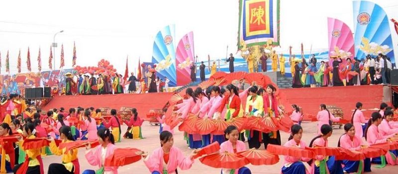Les Fêtes du village Nam Dinh