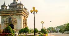 Circuit Visite Arc de Triomphe Patuxai avec agence de voyage au Laos