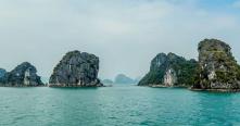 Croisiere en baie Halong pour admirer le splendide panorama Halong