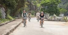 Croisiere en baie Halong pour excursions à vélo sur les îles environnantes