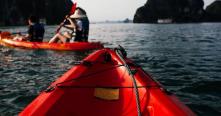 Croisiere en baie Halong pour profiter de la baignade et du kayak