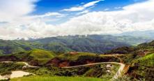 Voyager avec un Guide francophone au Vietnam pour admirer Col Pha Đin