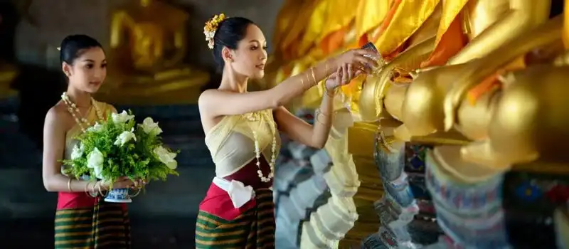 Bun Pha Vet (réincarnation de Bouddha) Bun Pha Vet (réincarnation de Bouddha)