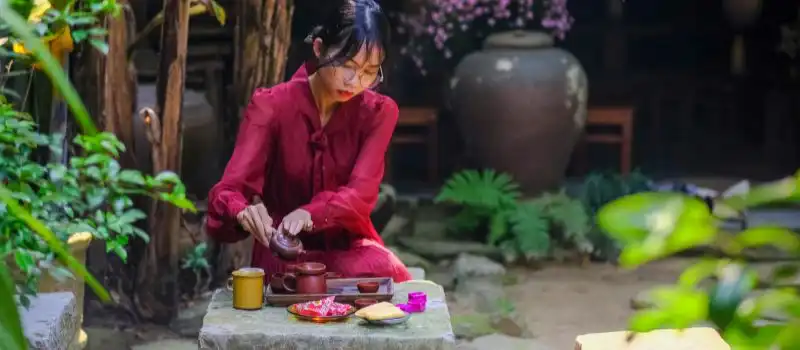 Cérémonie traditionnelle du thé vietnamienne à Hué Cérémonie traditionnelle du thé vietnamienne à Hué