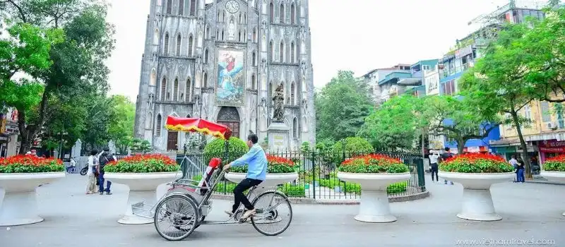 Circuit en cyclo-pousse à Hanoi