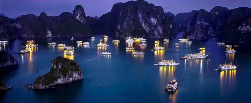Croisière de nuit en baie d’Halong Croisière de nuit en baie d’Halong