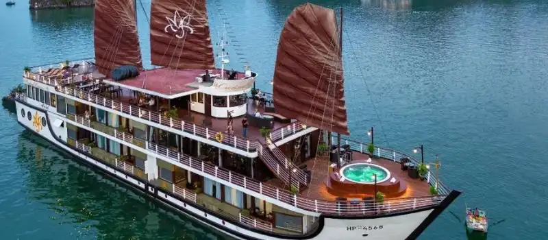 Croisière sur la baie d’Halong Croisière sur la baie d’Halong