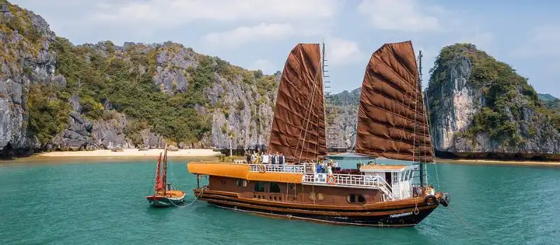 Croisière sur la baie d’Halong