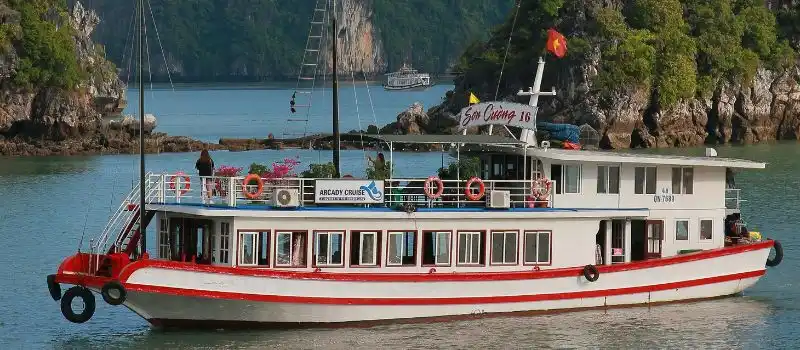 Croisières en baie d’Halong à petit budget Croisières en baie d’Halong à petit budget