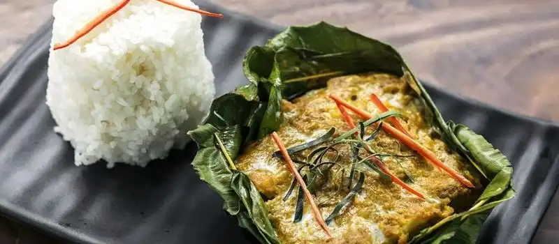 Dégustation de la cuisine cambodgienne Dégustation de la cuisine cambodgienne