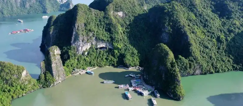 Ile de Bo Hon Halong Ile de Bo Hon Halong