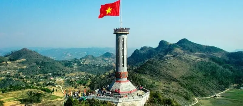 Tour du drapeau de Lung Cu