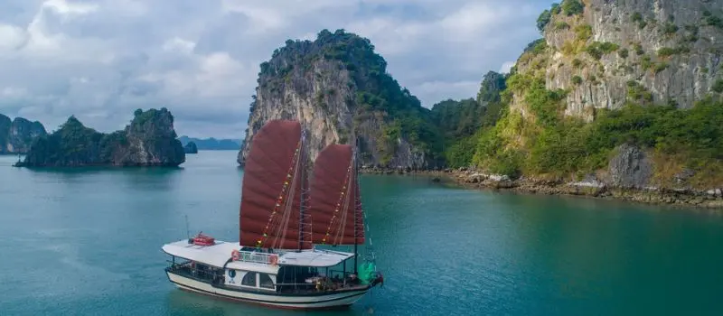 Opter pour un itinéraire de croisiere en baie Halong d’une journée Opter pour un itinéraire de croisiere en baie Halong d’une journée