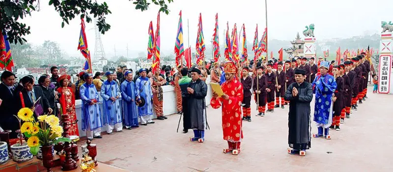 Coutumes et traditions au Vietnam Coutumes et traditions au Vietnam