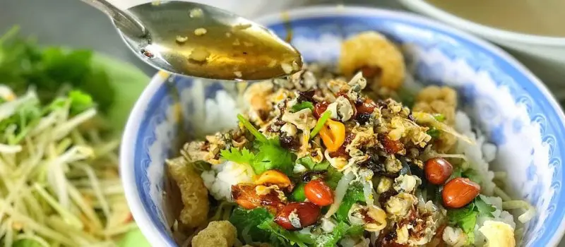 Cơm hến - Riz aux moules Cơm hến - Riz aux moules