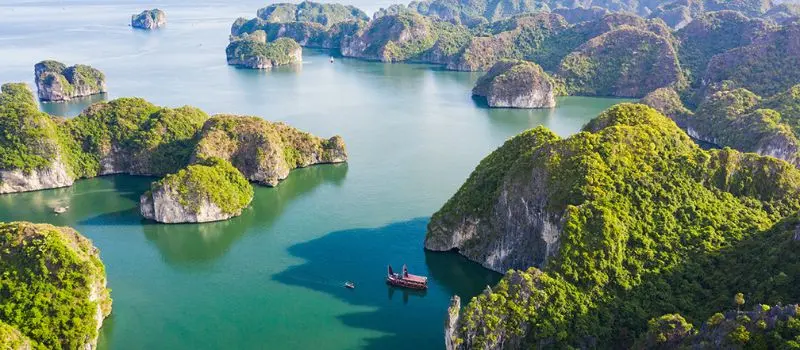 Croisiere en baie Halong pour avoir des opportunités de photographie Croisiere en baie Halong pour avoir des opportunités de photographie