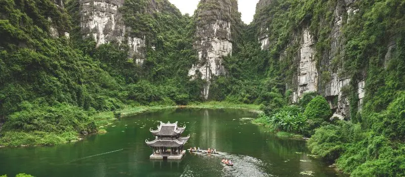 Voyage nature au Vietnam à la découverte de Ninh Binh Voyage nature au Vietnam à la découverte de Ninh Binh