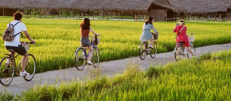 Voyage en famille au Vietnam avec enfant pour découvrir les paysages ruraux