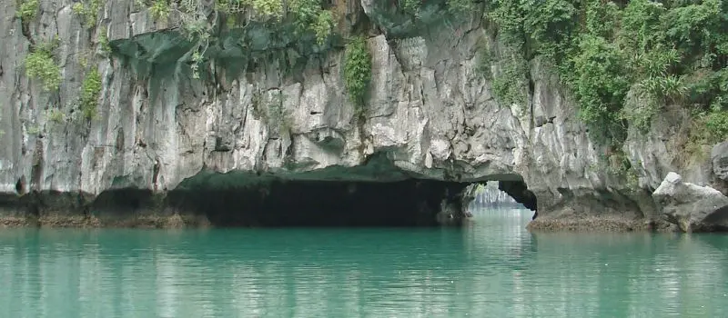 Croisiere en baie Halong pour admirer le splendide panorama Halong Croisiere en baie Halong pour admirer le splendide panorama Halong