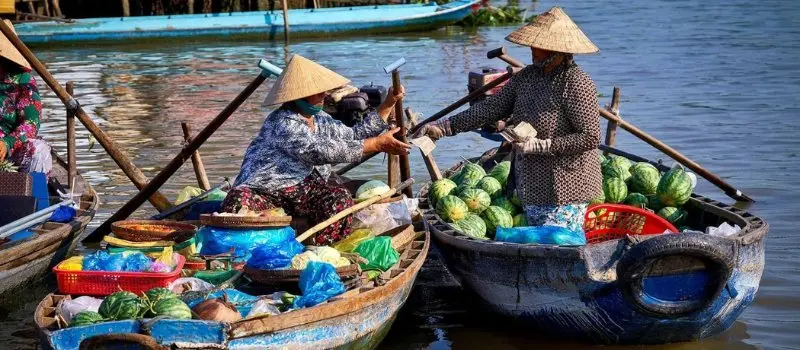 Visite des marchés flottants lors du voyage au Vietnam Visite des marchés flottants lors du voyage au Vietnam