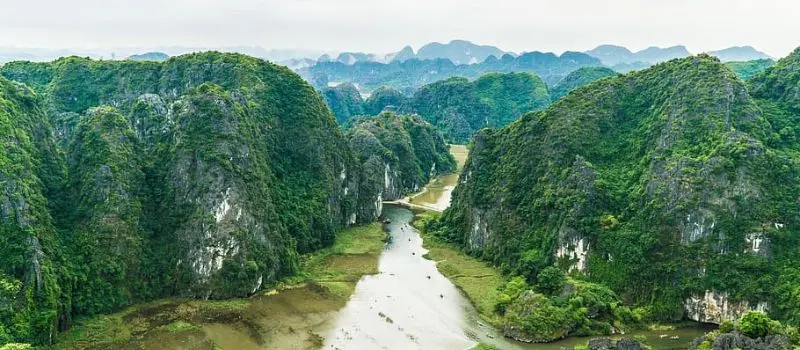 Circuit Découvert Ninh Binh avec notre agence de voyage au Vietnam Circuit Découvert Ninh Binh avec notre agence de voyage au Vietnam