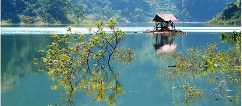 Lac de Thang Hen