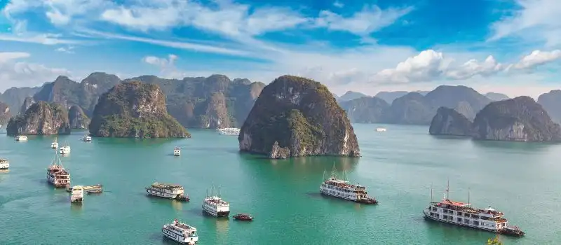 Itinéraires avec voiture privée et chauffeur au Nord Vietnam Itinéraires avec voiture privée et chauffeur au Nord Vietnam