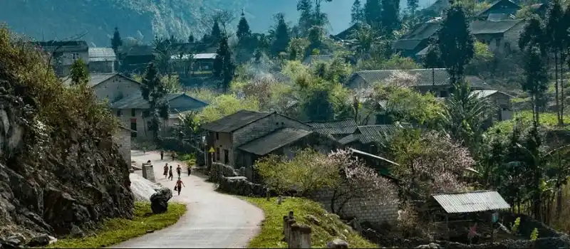La vallée où fleurissent les rochers Sung La La vallée où fleurissent les rochers Sung La