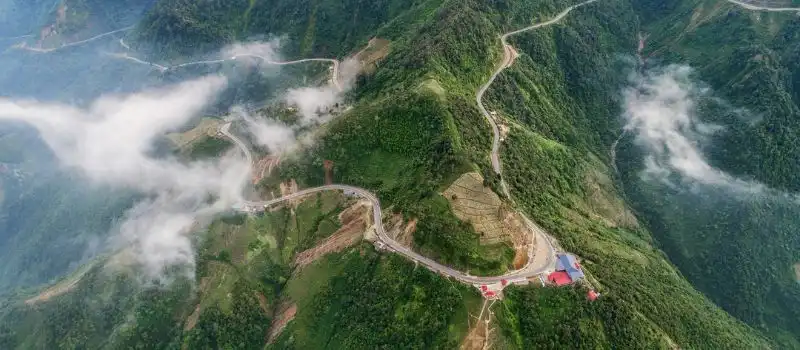 Le col de Khau Pha