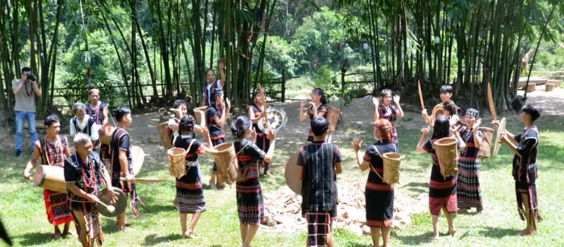 Les minorités ethniques du Vietnam Les minorités ethniques du Vietnam