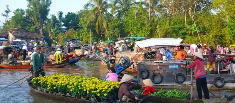 Marché flottant de Cai Be Marché flottant de Cai Be
