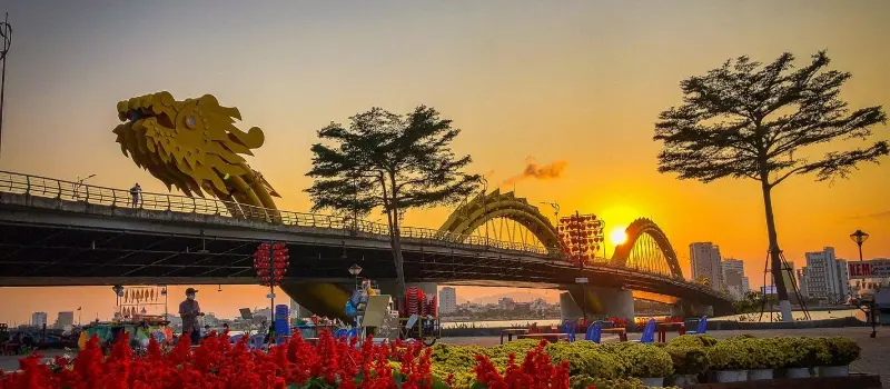 Partir au Vietnam à Da Nang: entre mer, montagnes et modernité Partir au Vietnam à Da Nang: entre mer, montagnes et modernité