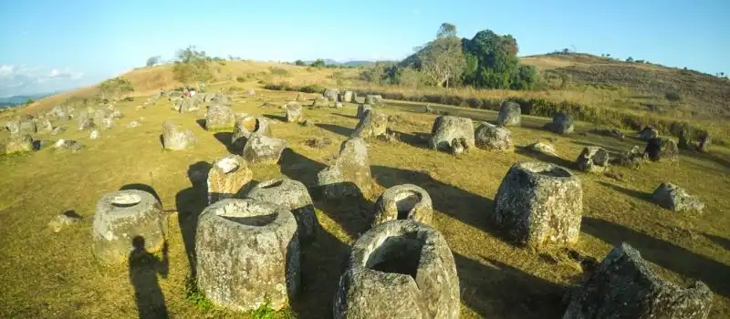 Plaine des Jarres légendaire à Xieng Khouang Plaine des Jarres légendaire à Xieng Khouang