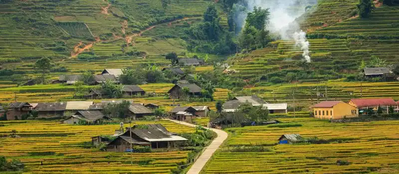 Randonnée vers les villages isolés de Sapa Randonnée vers les villages isolés de Sapa