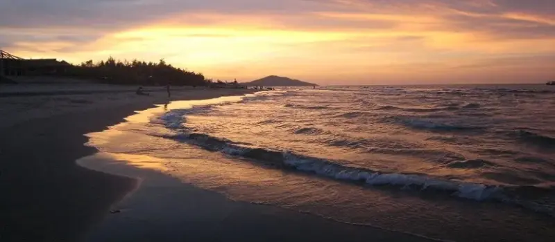 Se détendre sur la plage de Thuan An Se détendre sur la plage de Thuan An