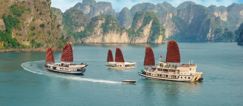 Sons subtils de l’eau, du vent et du bois du bateau Sons subtils de l’eau, du vent et du bois du bateau