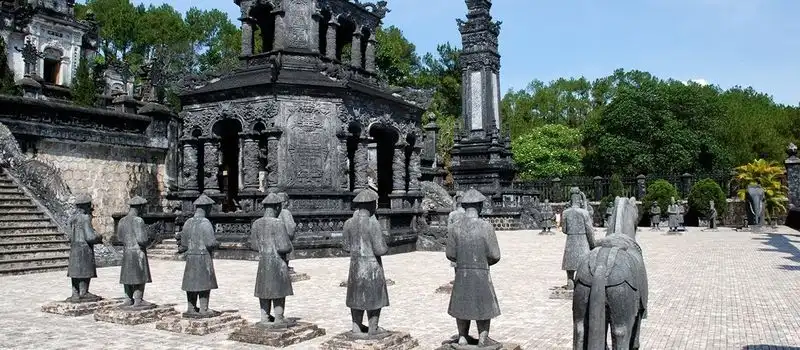 Tombeau de Khai Dinh Tombeau de Khai Dinh