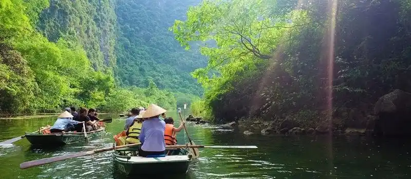 Trang An à Ninh Binh Trang An à Ninh Binh