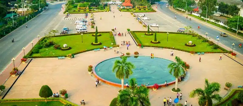 Transports et déplacements au Laos