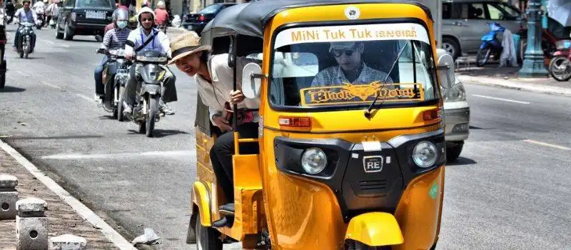 Tuktuk- le moyen de transport pas cher et flexible Tuktuk- le moyen de transport pas cher et flexible
